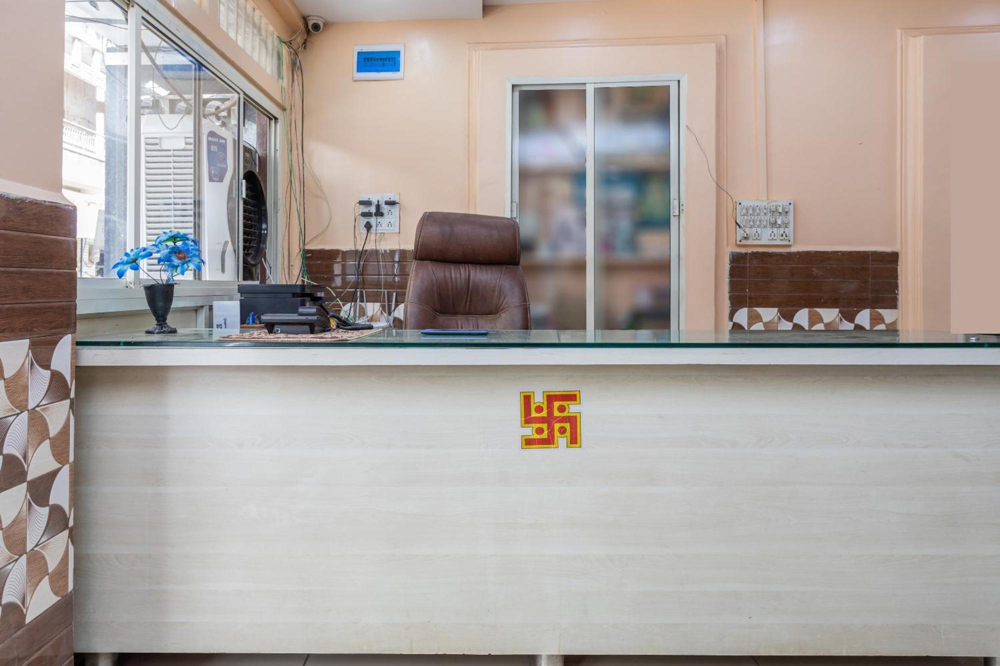 Spot On Hotel Sawera Indore Extérieur photo