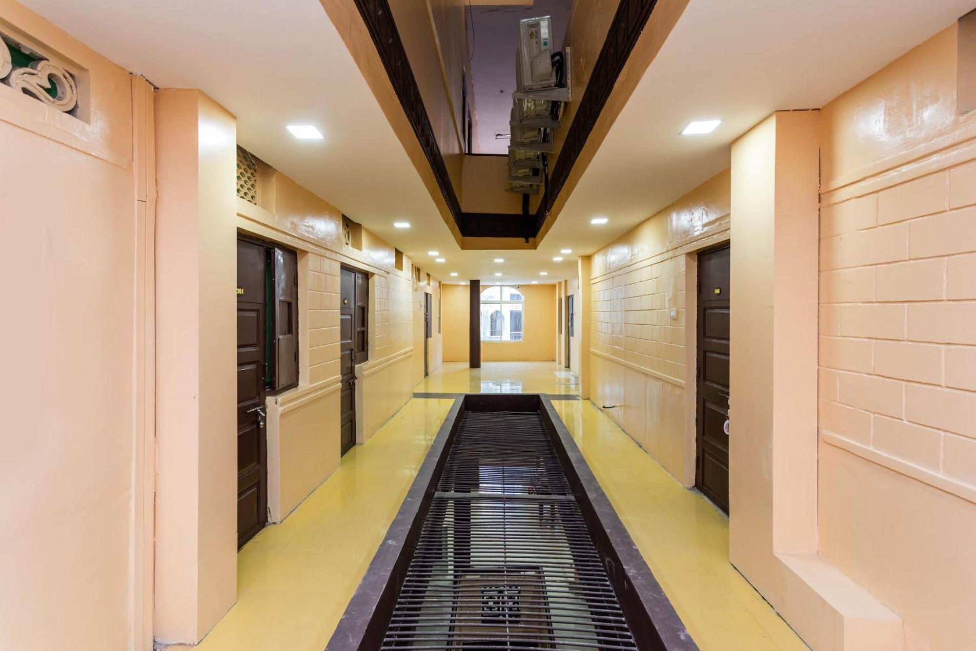 Spot On Hotel Sawera Indore Extérieur photo