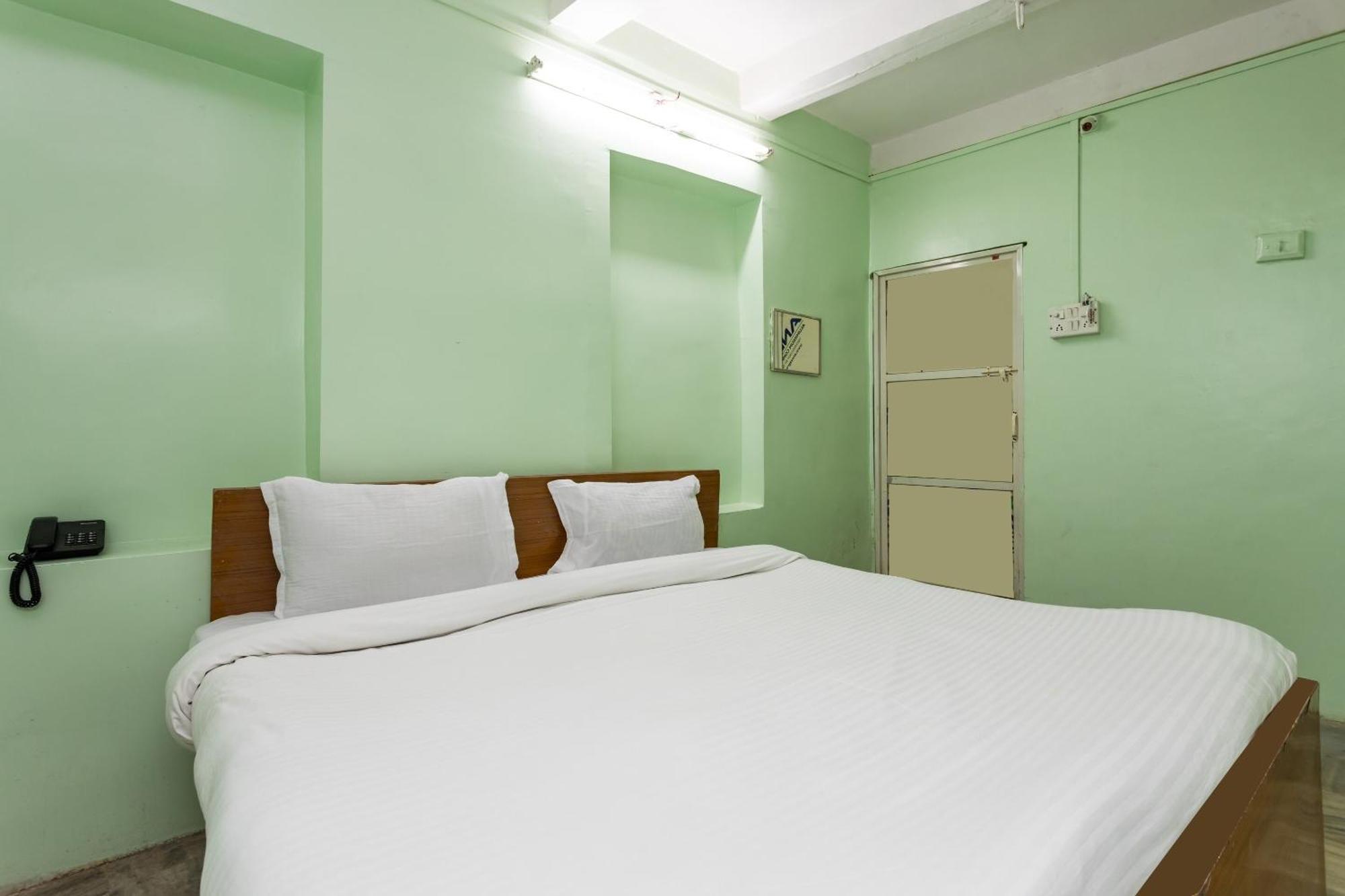 Spot On Hotel Sawera Indore Extérieur photo